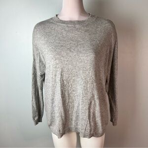Weill Paris Gray Wool Cashmere Blend Sweater with Back Bow & Button Detail | US6